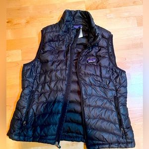 Patagonia woman’s medium black puffer vest